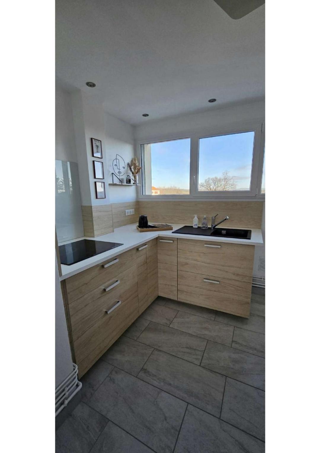 Appartement Superbe T3 Cosy, Parking Gratuit + Balcon à Riom Extérieur photo