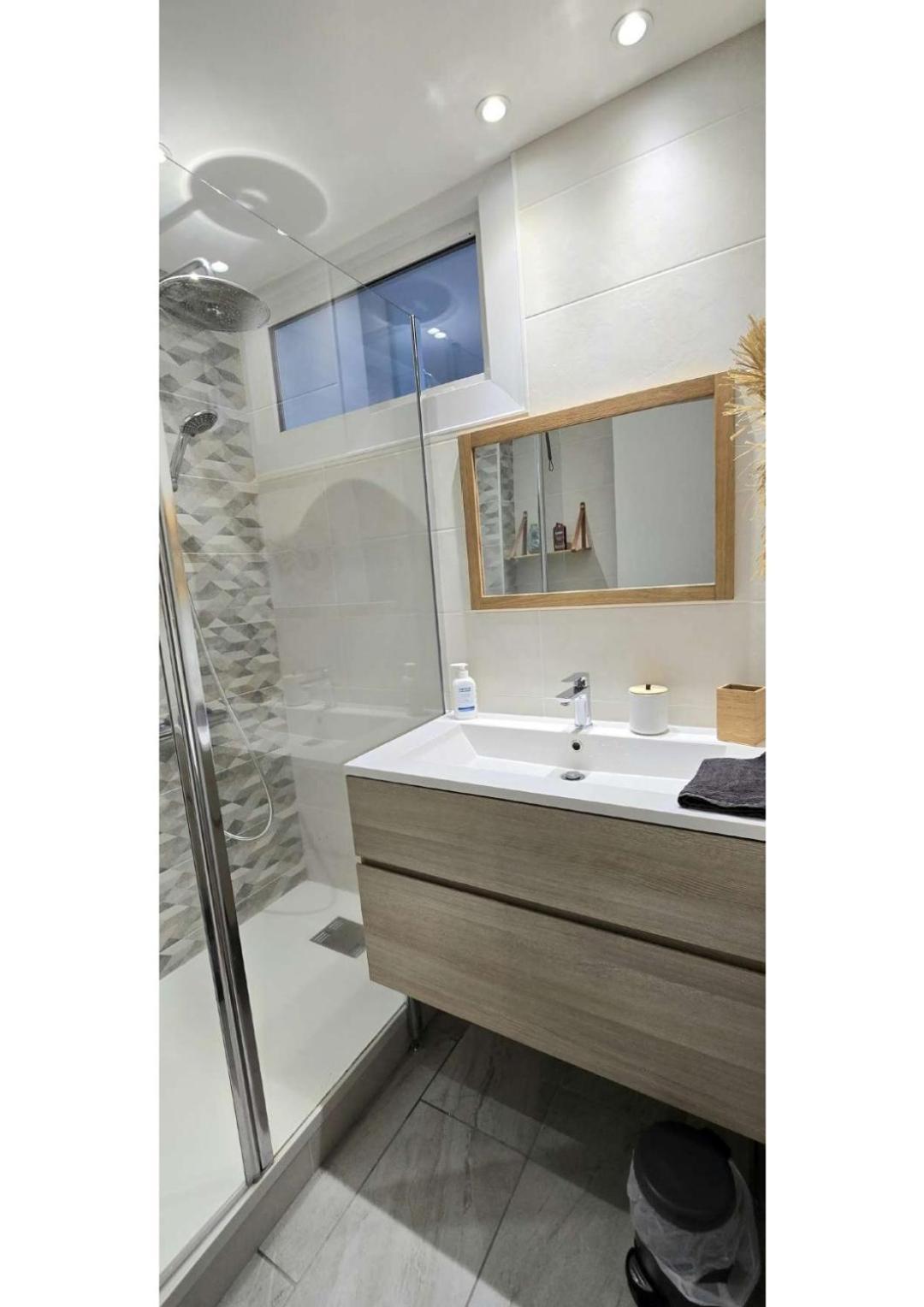 Appartement Superbe T3 Cosy, Parking Gratuit + Balcon à Riom Extérieur photo