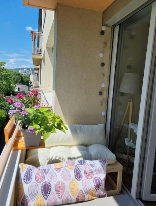 Appartement Superbe T3 Cosy, Parking Gratuit + Balcon à Riom Extérieur photo